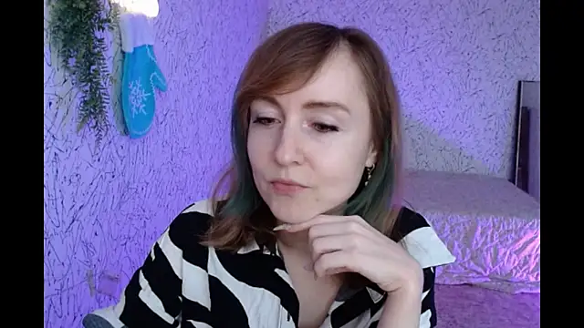 Snapshot of Athena_Richards chatting on March 20, 9:48 am Athena Richards online show from March 20, 9:48 am