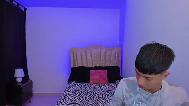 Juan Nd Steven online show from September 12, 4:23 am