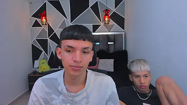 Juan Nd Steven online show from April 19, 11:42 am