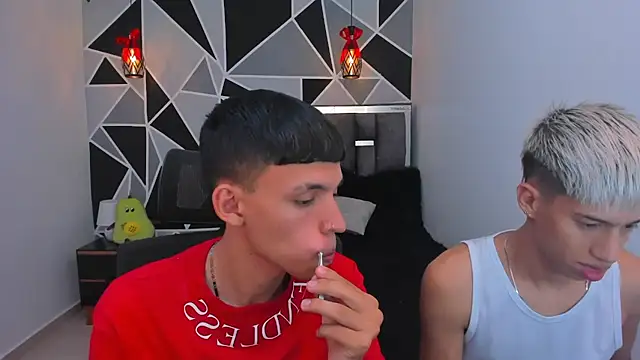 Juan Nd Steven online show from April 21, 3:13 am