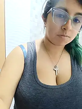  Angelinaandrade  online show from September 18, 1:18 am