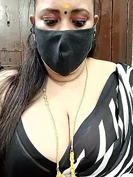 Snapshot of ashikaa_r chatting on January 8, 5:26 pm ashikaa r online show from January 8, 5:26 pm