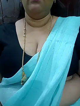 Snapshot of ashikaa_r chatting on January 18, 6:23 pm ashikaa r online show from January 18, 6:23 pm