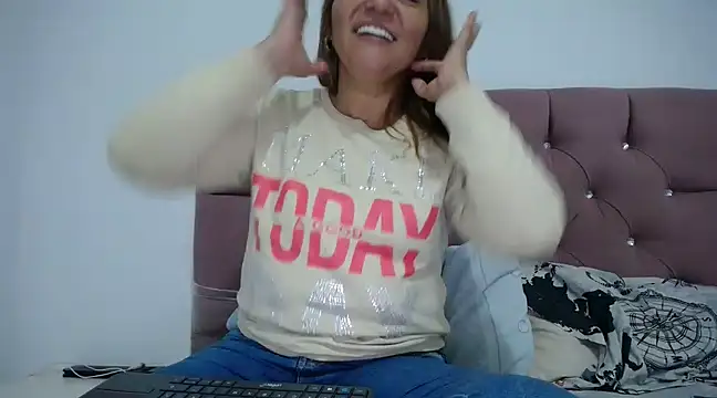 mirand zackyx online show from January 31, 12:29 pm