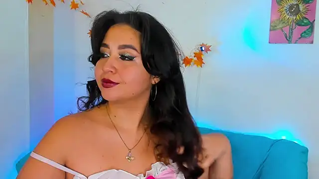 Snapshot of LiahDiaz chatting on December 24, 8:49 pm LiahDiaz online show from December 24, 8:49 pm