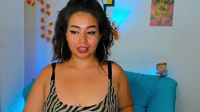 Snapshot of LiahDiaz chatting on January 11, 12:12 am LiahDiaz online show from January 11, 12:12 am