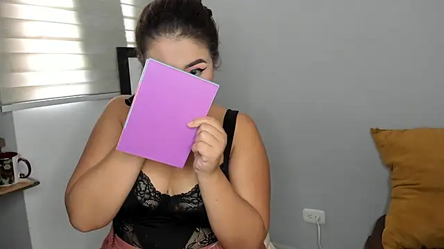 LiahDiaz online show from April 21, 12:22 pm