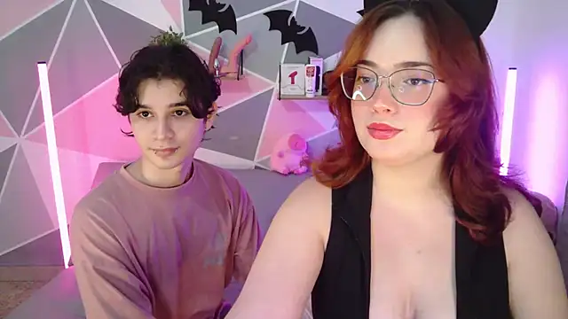 AndrewAnndCherry online show from October 21, 12:33 am