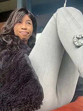 Snapshot of Dime-__ chatting on December 3, 1:31 pm Dime- online show from December 3, 1:31 pm