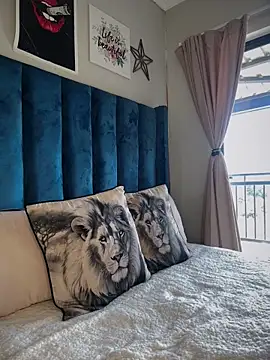 Dime-   online show from February 8, 12:30 pm