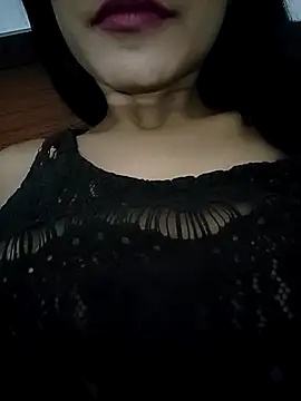 Snapshot of Hot_Goldengirl chatting on March 21, 10:28 am Hot Goldengirl online show from March 21, 10:28 am