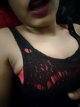 Snapshot of Hot_Goldengirl chatting on March 21, 8:40 pm Hot Goldengirl online show from March 21, 8:40 pm