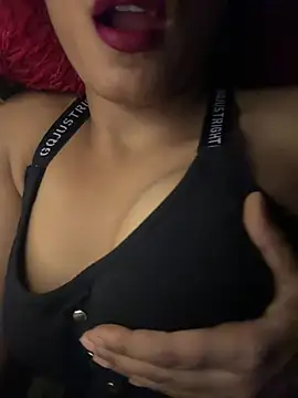 Snapshot of Hot_Goldengirl chatting on May 9, 7:19 pm Hot Goldengirl online show from May 9, 7:19 pm