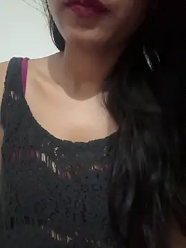 Snapshot of Hot_Goldengirl chatting on May 14, 11:06 am Hot Goldengirl online show from May 14, 11:06 am