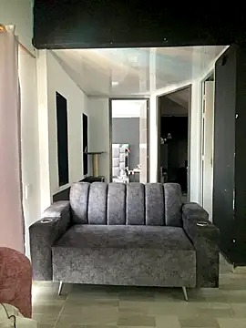 Snapshot of luisa16xxx chatting on October 16, 7:48 pm luisa16xxx online show from October 16, 7:48 pm