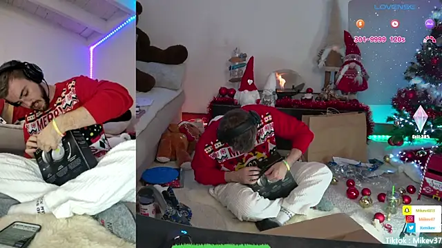 Snapshot of Mikev chatting on December 19, 10:10 pm Mikev online show from December 19, 10:10 pm