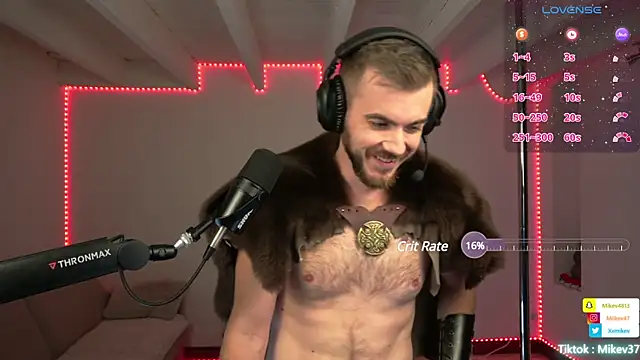 Snapshot of Mikev chatting on March 13, 7:06 pm Mikev online show from March 13, 7:06 pm