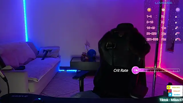 Snapshot of Mikev chatting on March 13, 10:10 pm Mikev online show from March 13, 10:10 pm