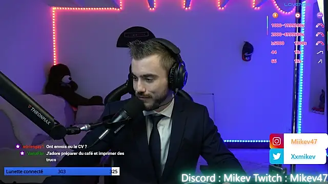 Snapshot of Mikev chatting on September 22, 6:10 pm Mikev online show from September 22, 6:10 pm