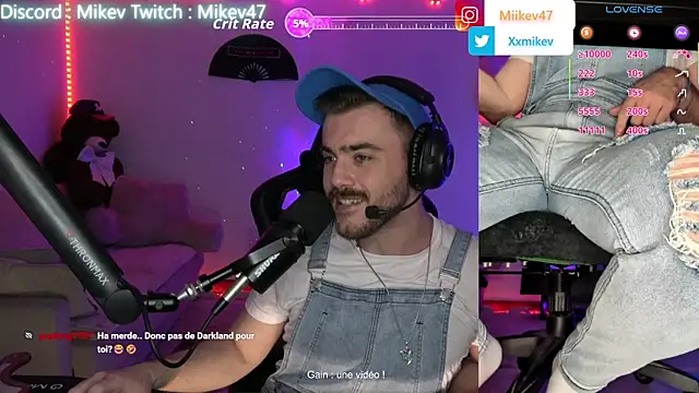 Snapshot of Mikev chatting on February 9, 7:07 pm Mikev online show from February 9, 7:07 pm