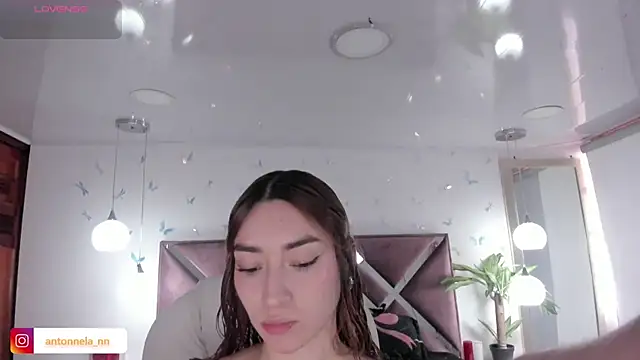  Antonnela  online show from December 17, 3:40 pm