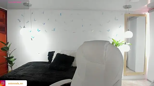  Antonnela  online show from March 13, 2:23 pm