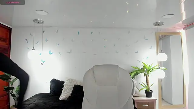  Antonnela  online show from March 26, 2:33 pm