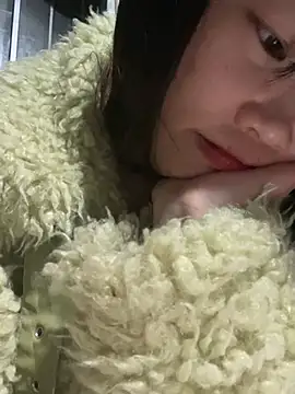 Snapshot of Laura8910 chatting on February 20, 1:08 pm Laura8910 online show from February 20, 1:08 pm