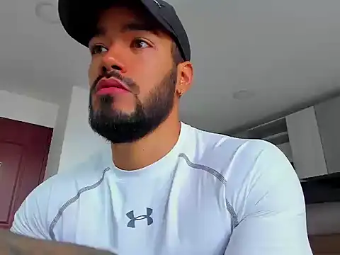 Alexander Martines online show from December 2, 8:15 pm