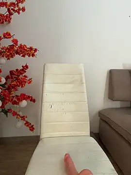 VictoriaHiill online show from July 25, 12:14 pm