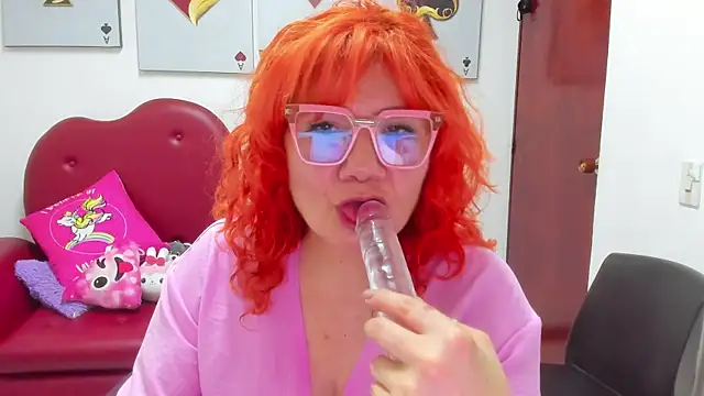 Salomeediaz  online show from April 18, 9:15 pm