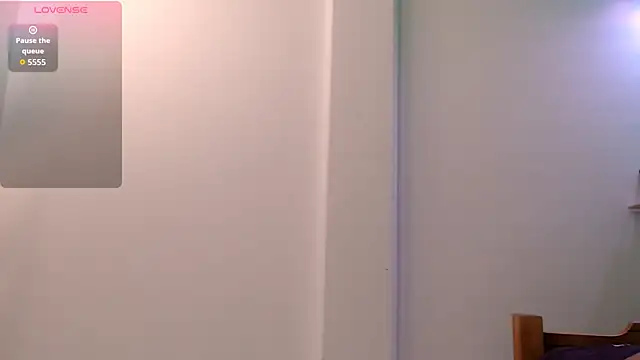 Snapshot of alisontitsmilk19 chatting on December 15, 2:16 am alisontitsmilk19 online show from December 15, 2:16 am