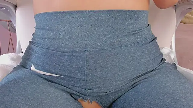 Mariapettit online show from April 22, 12:28 pm