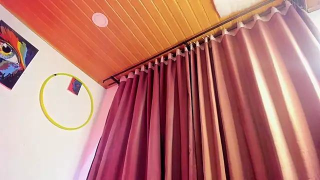 Snapshot of nicole_volkov chatting on January 31, 2:48 am nicole volkov online show from January 31, 2:48 am