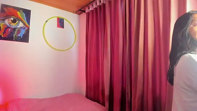 Snapshot of nicole_volkov chatting on February 5, 10:55 pm nicole volkov online show from February 5, 10:55 pm