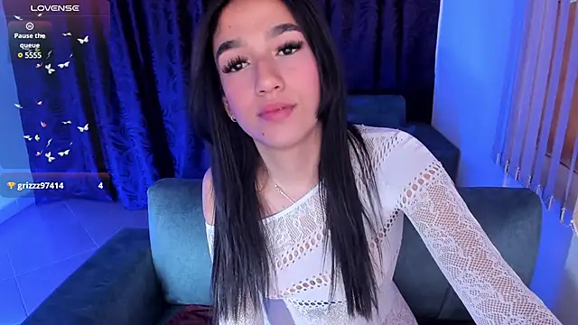 SaraaMills online show from January 23, 10:44 pm