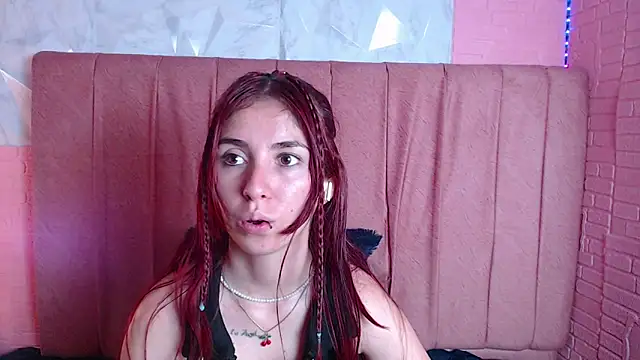 mildre303av online show from November 17, 10:37 pm