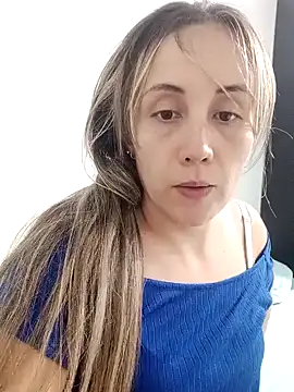 Snapshot of Isabel23zr chatting on December 31, 1:36 am Isabel23zr online show from December 31, 1:36 am