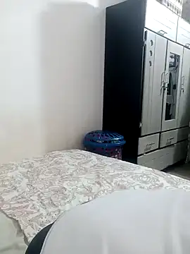 Snapshot of Isabel23zr chatting on January 14, 3:47 pm Isabel23zr online show from January 14, 3:47 pm