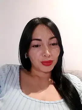 Snapshot of _monicab chatting on May 28, 3:26 am monicab online show from May 28, 3:26 am