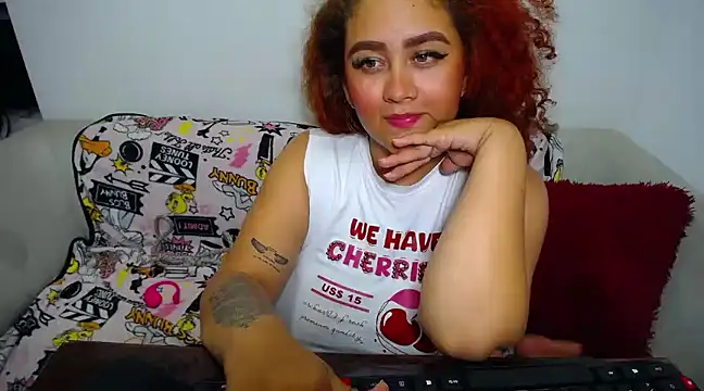 loly bigbooty4u online show from January 26, 4:20 am