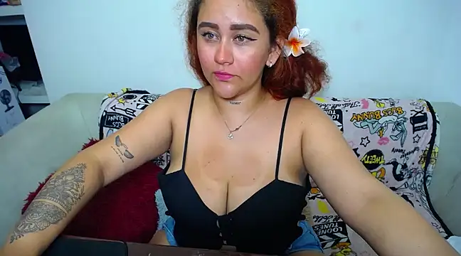 loly bigbooty4u online show from January 29, 4:58 am