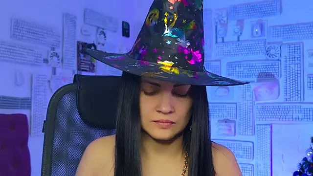 KarolinaRobinson online show from December 31, 2:47 pm