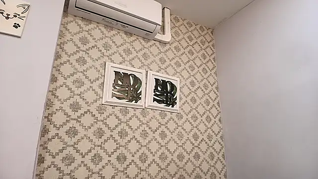 Chantal taylor  online show from February 13, 6:16 pm