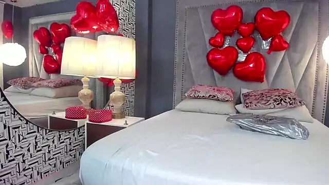 Hotsamantamature online show from February 13, 7:42 pm