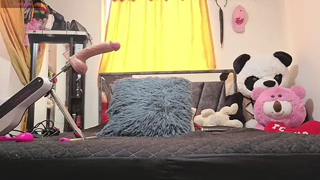 Hotsamantamature online show from October 8, 8:39 pm