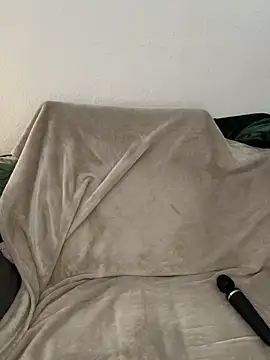 ElenaHaze online show from February 26, 12:36 pm