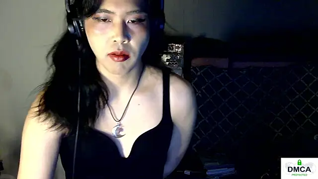 Snapshot of tashakaixxx chatting on March 13, 3:28 pm tashakaixxx online show from March 13, 3:28 pm