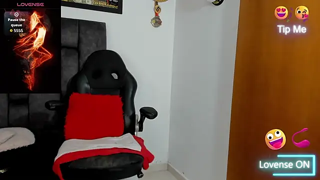 MattRodriguez9 online show from March 23, 9:02 am