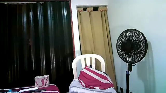 kimmiemm online show from March 10, 1:34 am